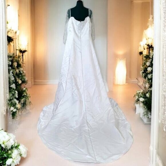 Venus Bridal Satin Beaded Princess Wedding Dress with Rouched Waist -‎ Size 24 - Picture 2 of 12